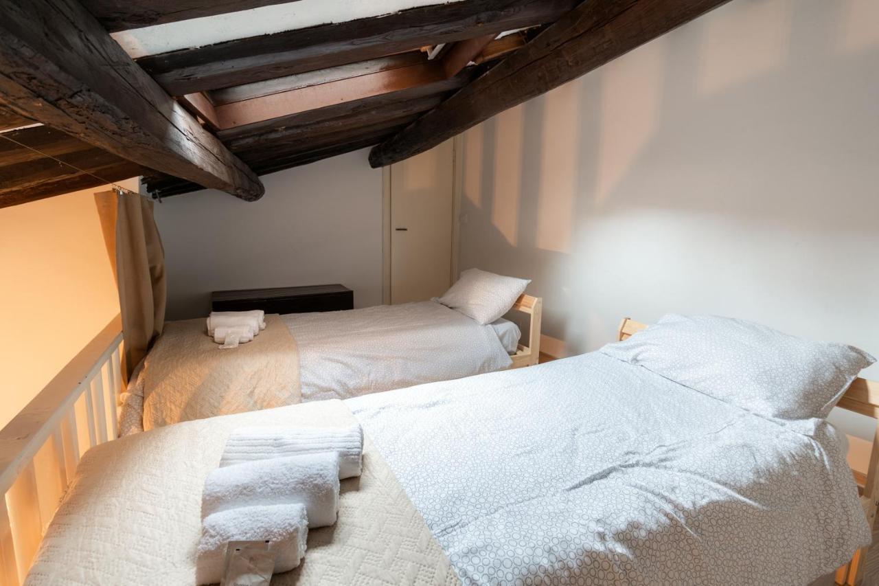 Trastevere Four Seasons Trilussa 2 Rom